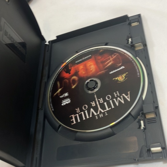 The AMITYVILLE HORROR DVD/ MOVIE - Picture 3 of 4